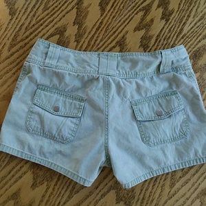 Light green cotton shorts